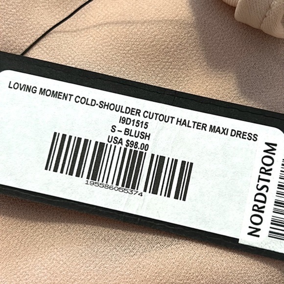 LULU'S Loving Moment Blush Cold-Shoulder Cutout Halter Maxi Dress SIze Small NWT - Picture 11 of 16